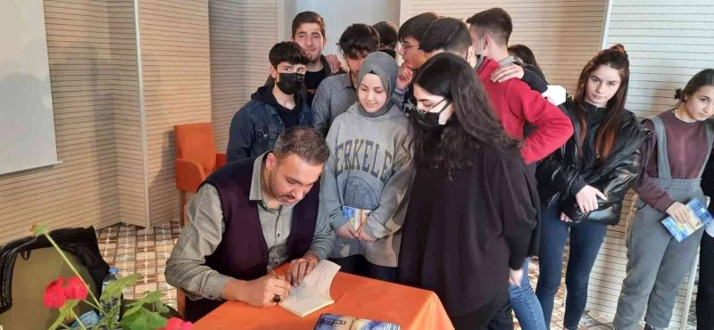 Yazar Hakan Pütün’den 