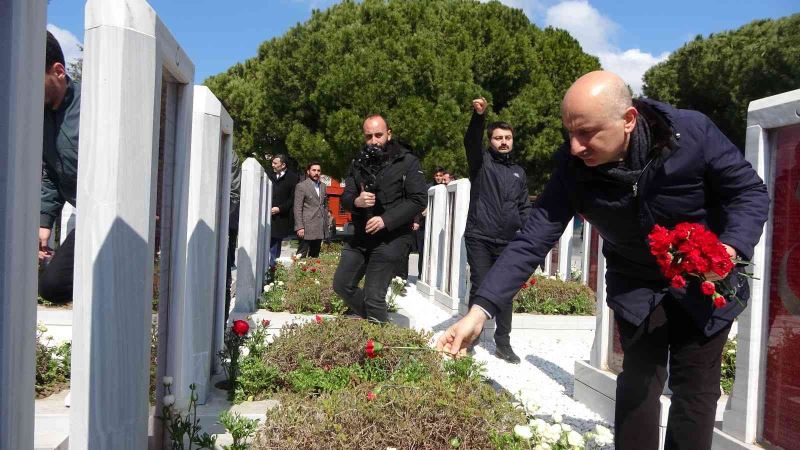 Bakan Karaismailoğlu, Şehitler Abidesi’ni ziyaret etti
