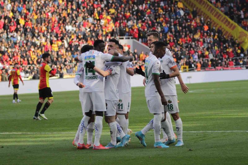 Spor Toto Süper Lig: Göztepe: 0 - Aytemiz Alanyaspor: 2 (Maç Sonucu)
