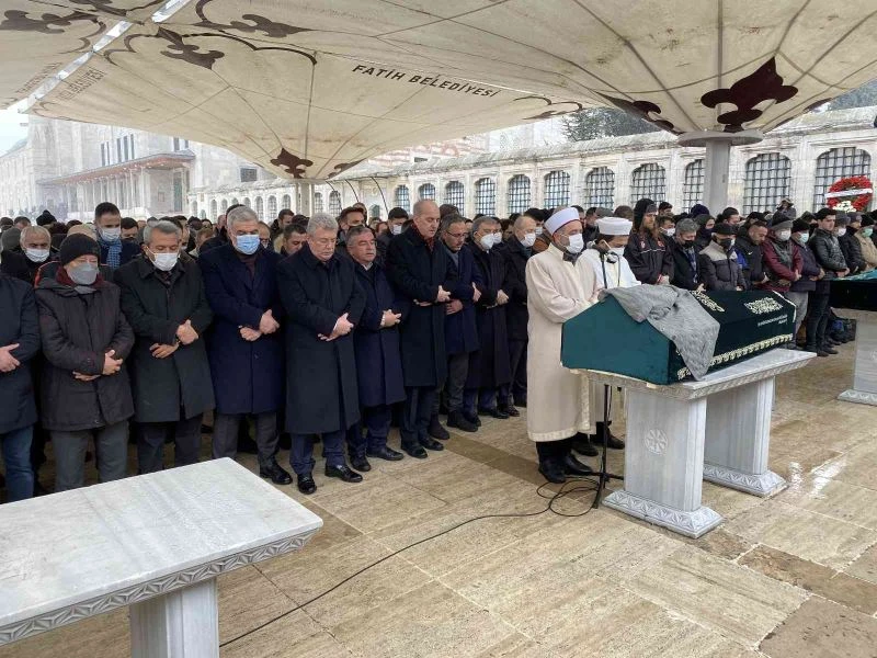 Bakan Kasapoğlu’nun amcası İbrahim Kasapoğlu son yolculuğuna uğurlandı

