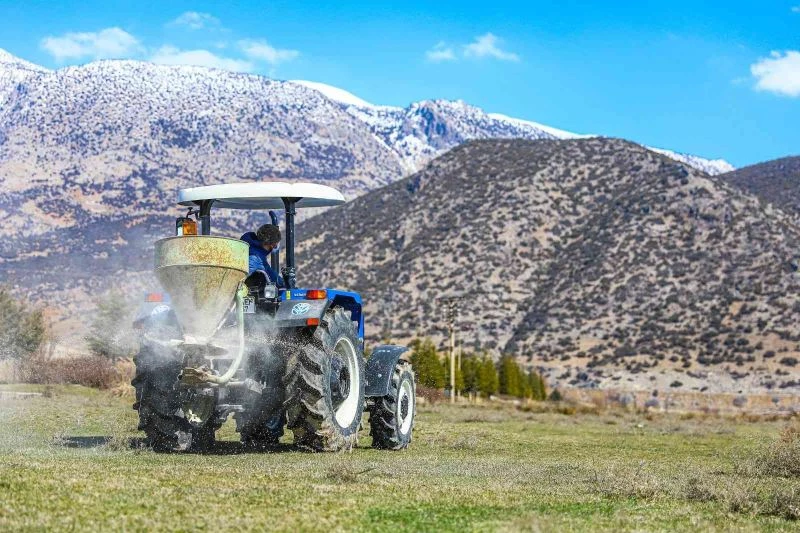 11 bin hayvanın yaralanacağı projede meralar ıslah ediyor
