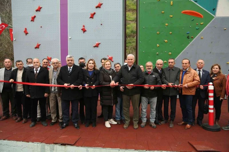 Efeler’de ’Olimpik Spor Tırmanış Tesisi’ açıldı
