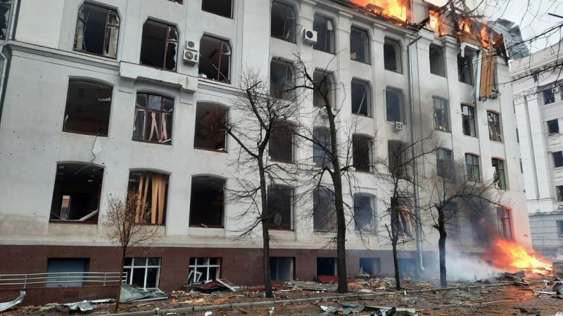 Harkov’da emniyet ve üniversite binası vuruldu
