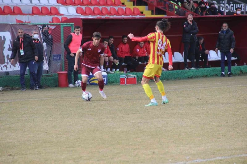 PFDK’dan İzzet’e 5 maçtan men cezası
