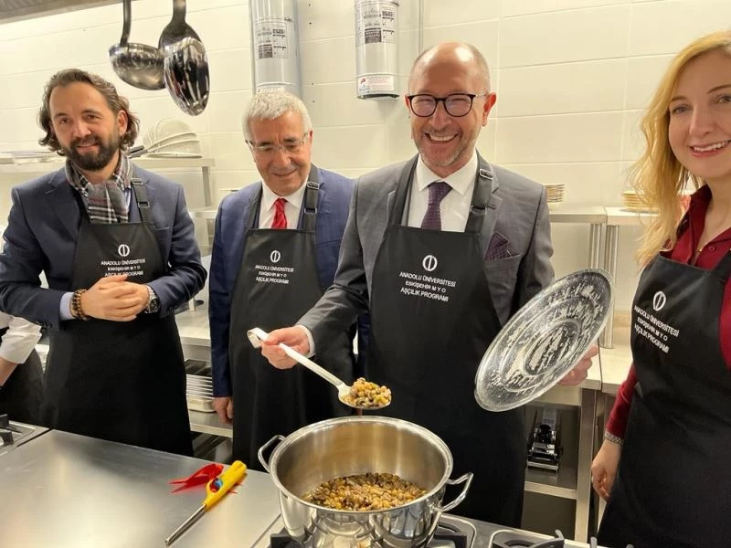 Geleceğin aşçıları bu mutfakta yetişecek
