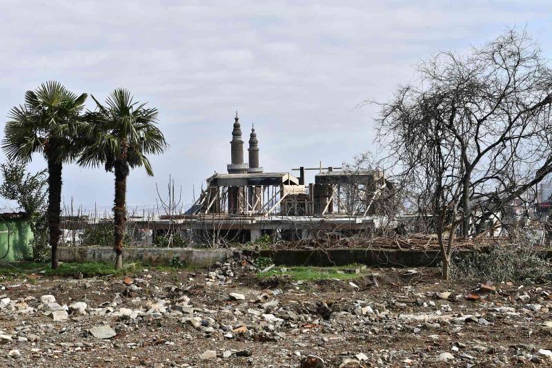 Şehrin silüetini bozan binanın son katı kamulaştırıldı
