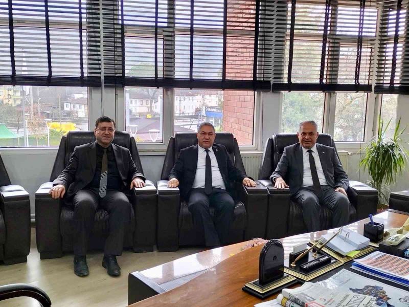 Belediye Başkanı Mustafa Yaman, Serhat Bozkurt’u konuk etti
