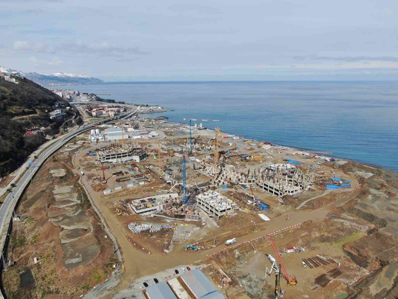 Trabzon Şehir Hastanesi inşaatı yükselmeye başladı

