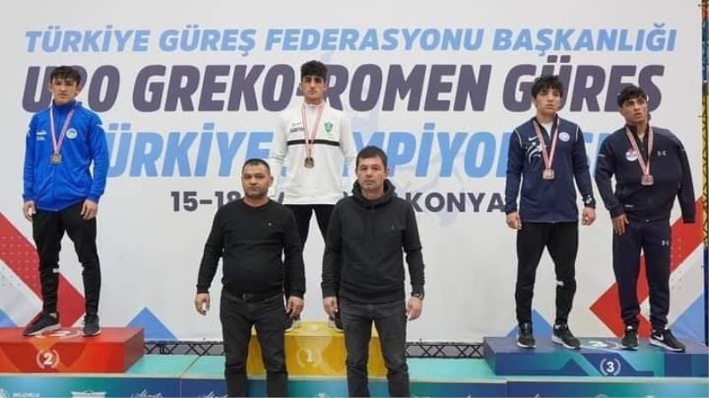 Büyükşehir Sporcuları Türkiye Güreş Şampiyonası’ndan madalya ile döndü
