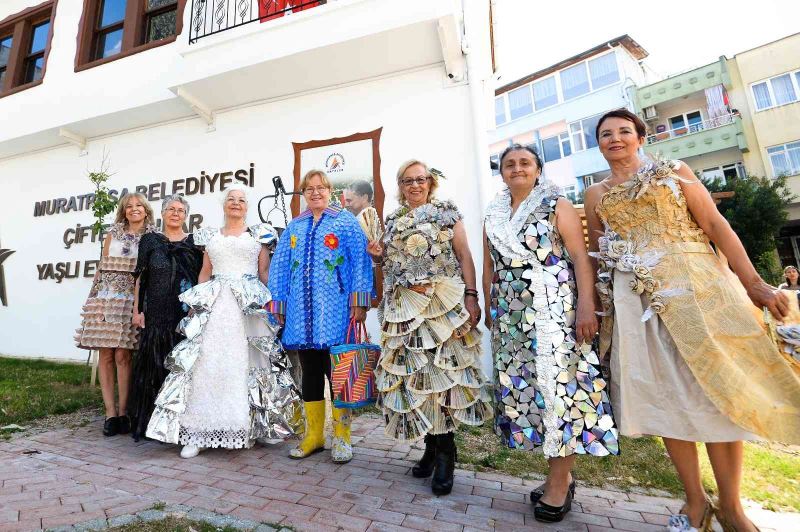 Yaşlı Evi sakinleri atıklardan hazırlanan kostümlerle defile yapacak
