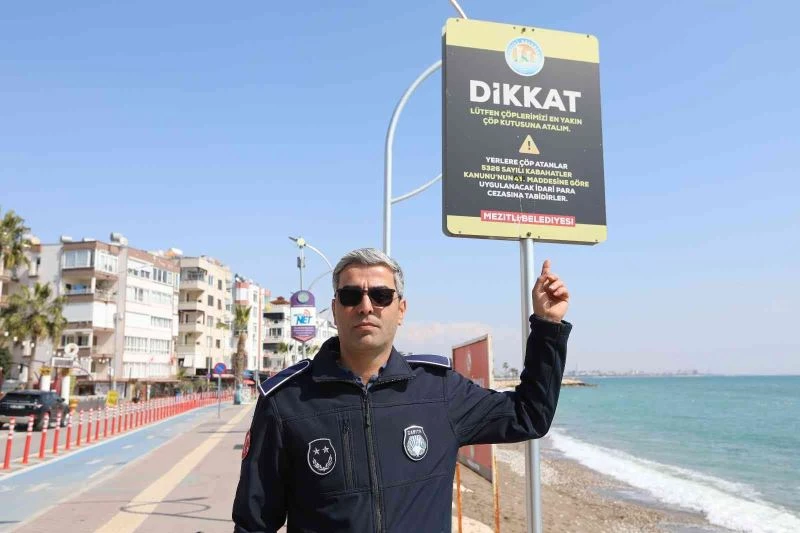 Mezitli’de yere çekirdek kabuğu ve çöp atanlara ceza
