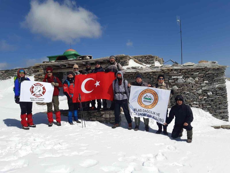 Milaslı dağcılar şehitler anısına Madran Dağı’na tırmandı
