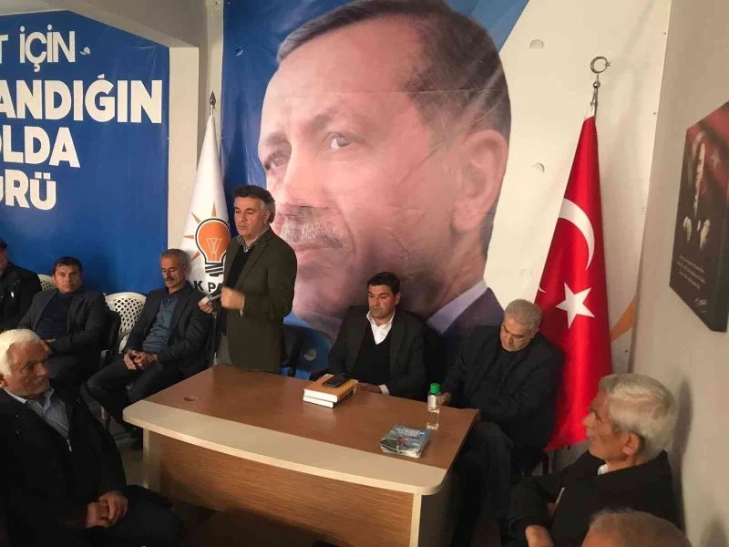AK Parti Tut İlçe Başkanlığında istişare toplantısı
