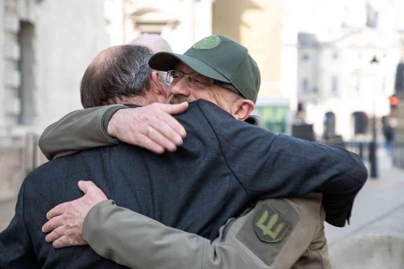 Ukrayna Savunma Bakanı Reznikov: “Rusya, Mariupol’de gerçek bir soykırım eylemi gerçekleştiriyor”
