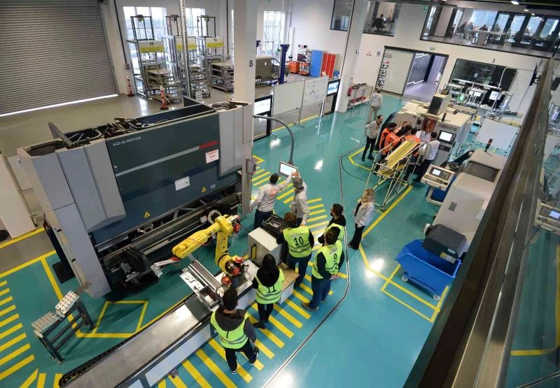 Geleceğin mühendislerine BMF’de yalın üretim eğitimi
