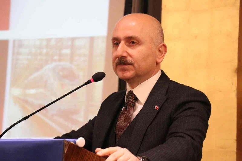 Ulaştırma ve Altyapı Bakanı Karaismailoğlu: 