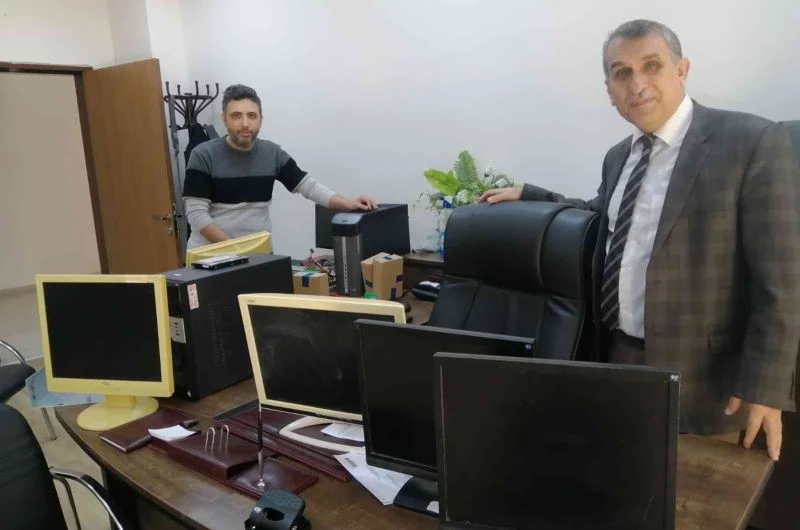 Atıl durumdaki bilgisayarlar tamir edilerek eğitime kazandırılıyor
