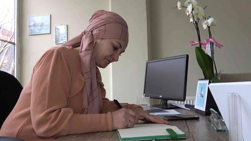 Oğlundan gelen mesajla acı gerçekle yüzleşti: Pes etmeden iki oğlunu da uyuşturucudan kurtardı
