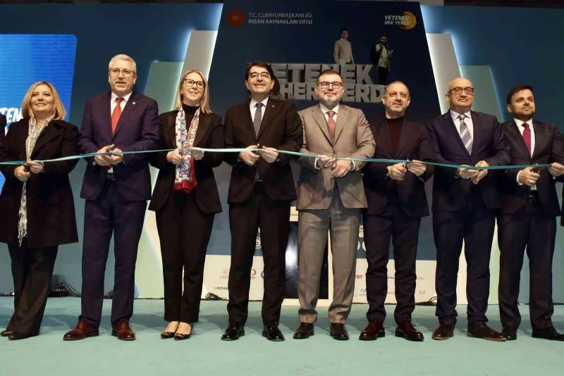 Manisa CBÜ Rektörü Prof. Dr. Ataç EGEKAF 22 açılışına katıldı
