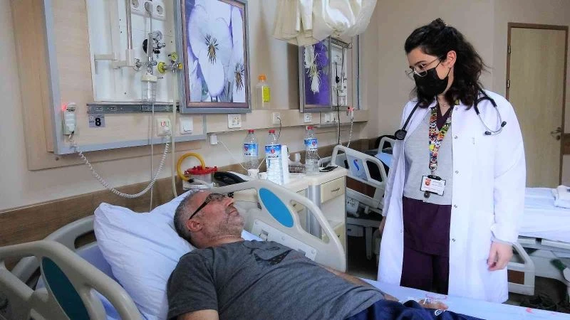 Kalbinde delik olduğunu 46 yaşında öğrendi
