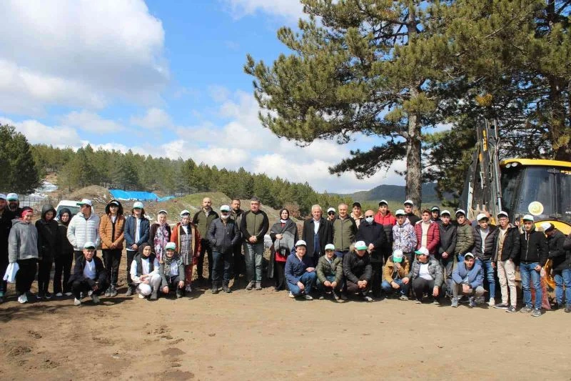 Kaymakam Özay’dan, orman fidanlığı ziyareti
