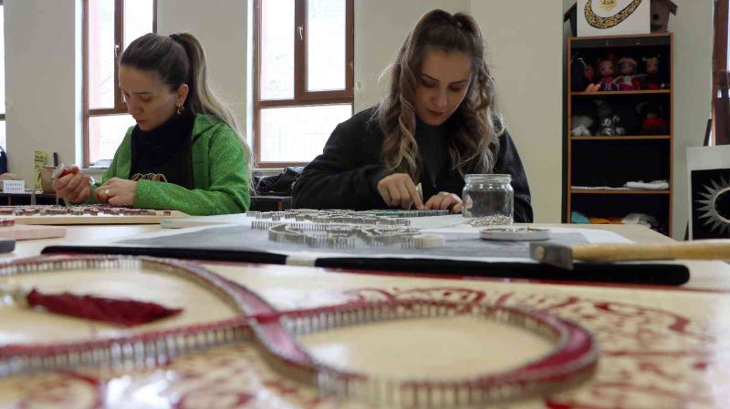 Osmanlı sanatı ‘filografi’ Yozgatlı kadınların ellerinde yeniden hayat buluyor
