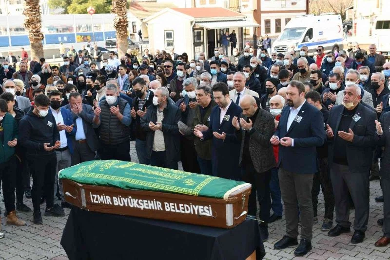 Yaşamını yitiren meclis üyesi Şenol Malkoç toprağa verildi
