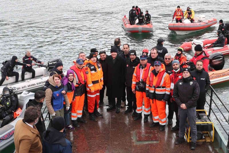 İçişleri Bakanı Soylu, Eğil ilçesinde AFAD’ın dalış tatbikatını izledi
