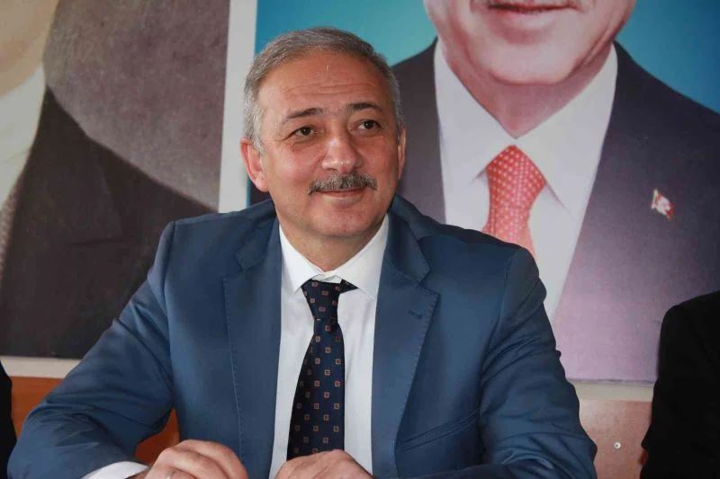 AK Parti Muğla İl Başkanı Mete, Marmaris’te yaptığı toplantıda turizmcilere güzel haberler verdi
