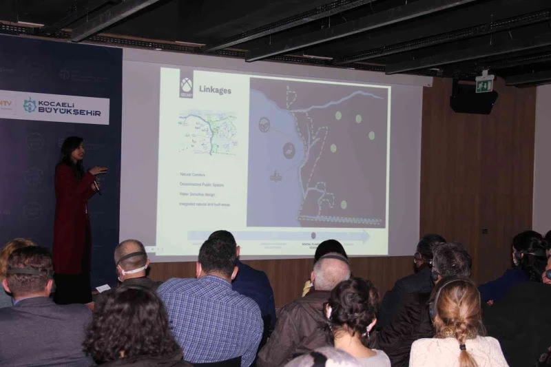 Şehir plancısı ve mimarlar, Kocaeli’deki fuar alanı için projelerini sundu
