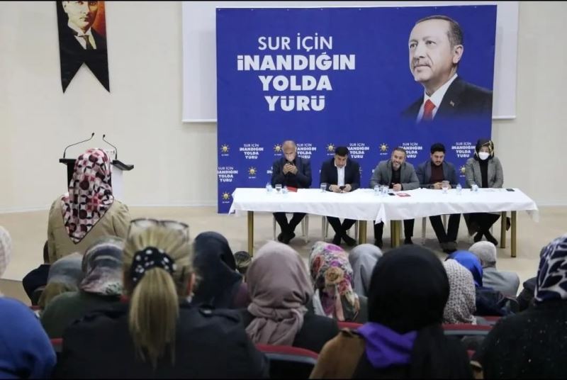 AK Parti Diyarbakır İl Teşkilatı, Sur’da partililerle bir araya geldi

