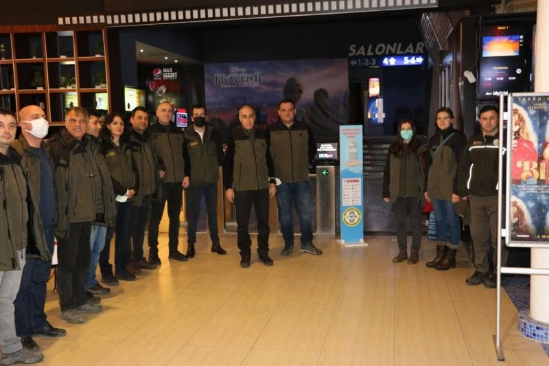 Orman Vatandır, Çanakkale Ruhu filmini izlediler
