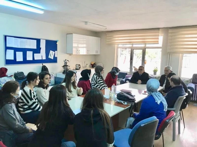 “E-Twinning” projeleri hakkında bilgilendirme toplantısı
