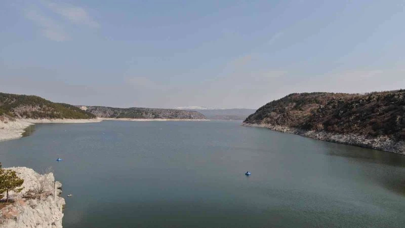 Ankara’da eriyen karlar, barajları doldurmaya başladı
