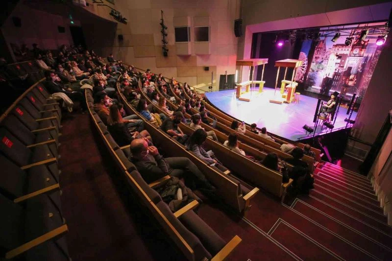 Nilüfer’de tiyatro konuşulacak
