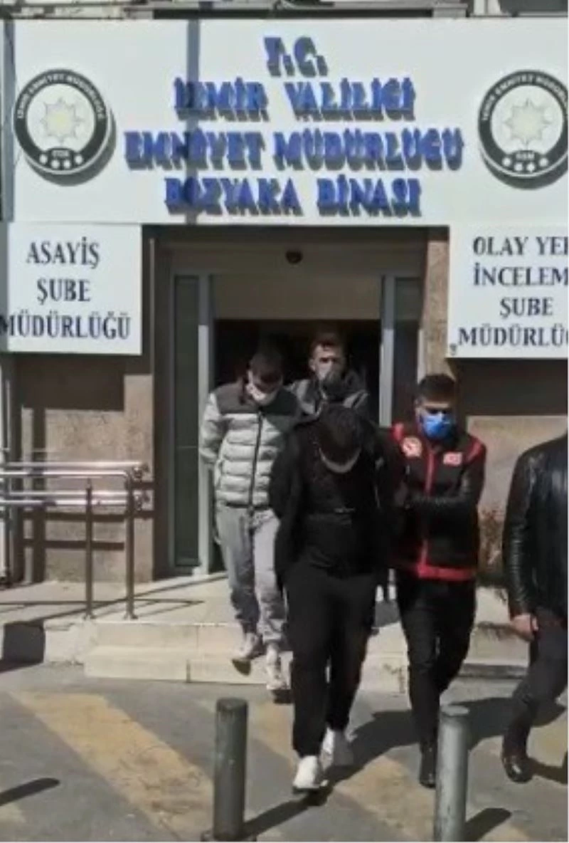 İzmir’de yol verme cinayetine 2 tutuklama
