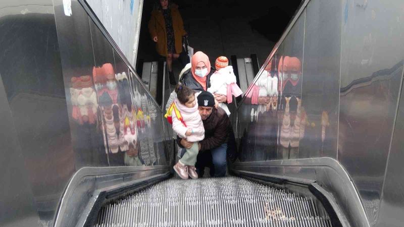 Taksim Metrosu’nda yürüyen merdiven çilesi
