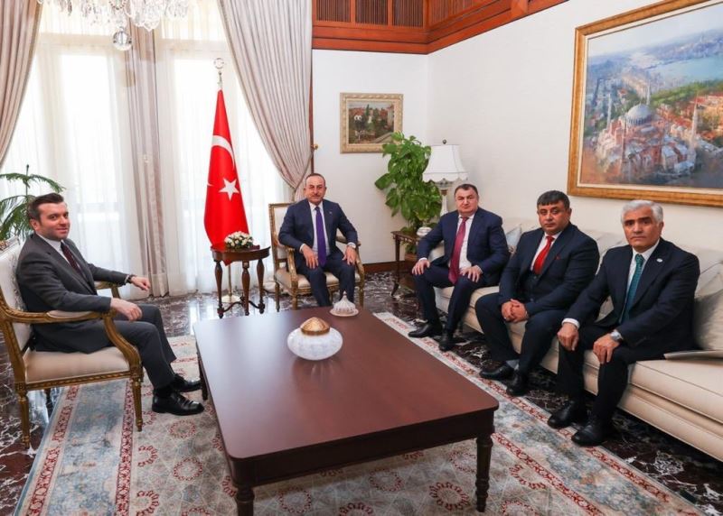 Bakan Çavuşoğlu, DATÜB yetkililerini ağırldı

