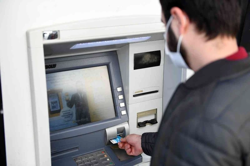 Büyükşehir Belediyesi, öğrenim yardımının mart ayı tutarlarını hesaplara yatırdı
