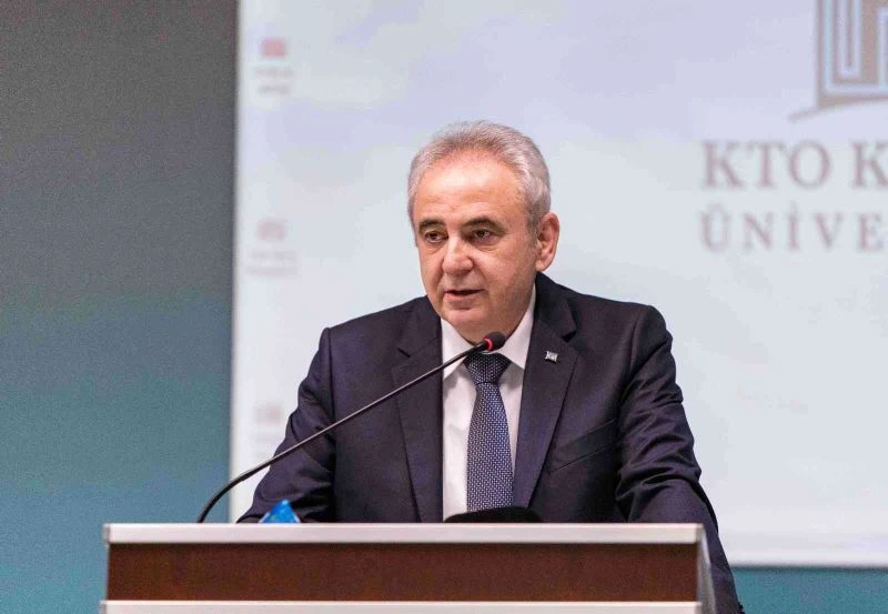 “Ezber Bozan Z’ler” temalı Paraşüt Kariyer Fuarı başladı
