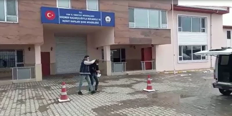 Van’da 2 metruk yapı yıktırıldı, 4 organizatör tutuklandı
