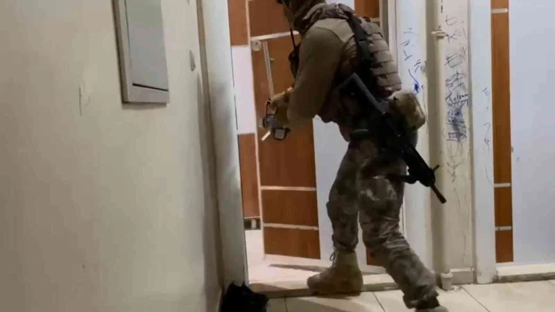 Sebze halindeki fiyatlara müdahale eden çeteye şafak operasyonu
