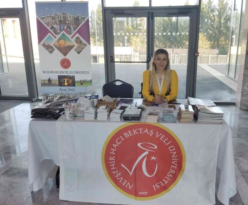 NEVÜ Strazburg’da ’Türk Üniversiteleri Eğitim Fuarı’na katıldı
