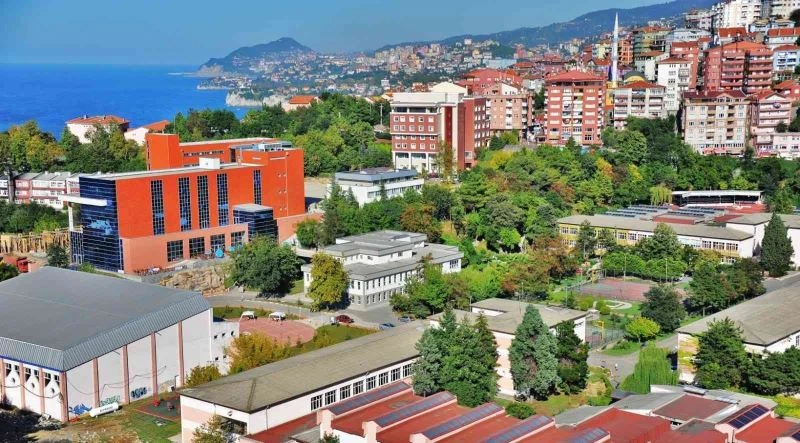 Zonguldak Bülent Ecevit Üniversitesi sıfır atık, yeşil kampüs ödülleriyle birinci oldu
