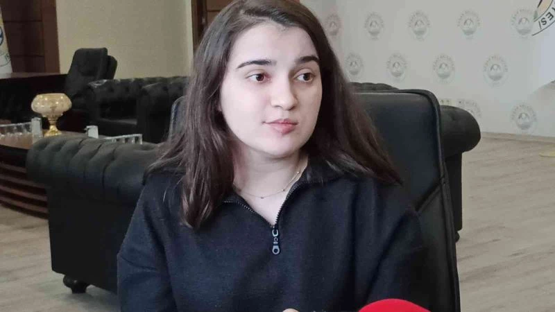 Ukrayna’da mahsur kalıp tahliye edilen öğrenci yaşadıklarını anlattı
