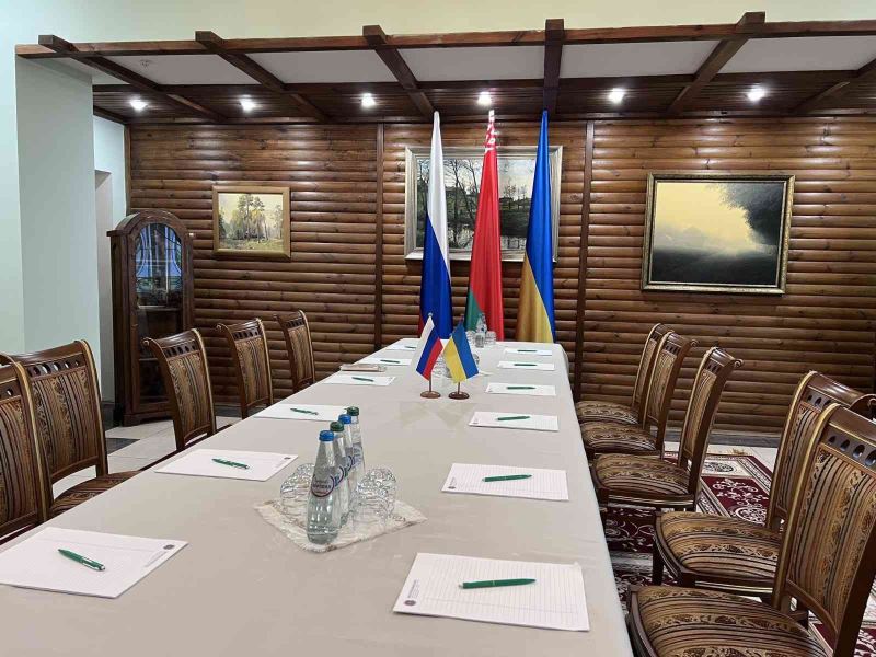 Rusya-Ukrayna müzakerelerinin 15.00’te başlaması bekleniyor
