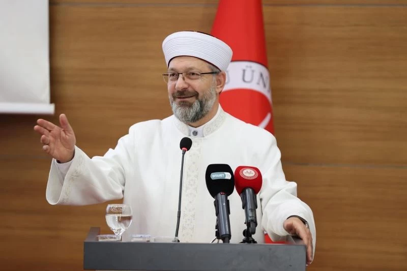 Diyanet İşleri Başkanı Erbaş: “Bizim derdimiz sadece doğruları anlatmak değil, yaşayarak göstermek, rol model olmaktır”
