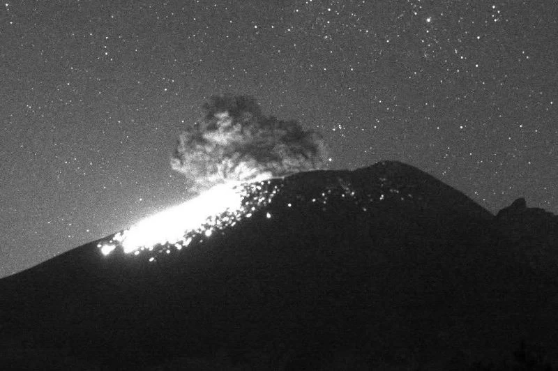 Meksika’daki Popocatepetl Yanardağı’nda patlama
