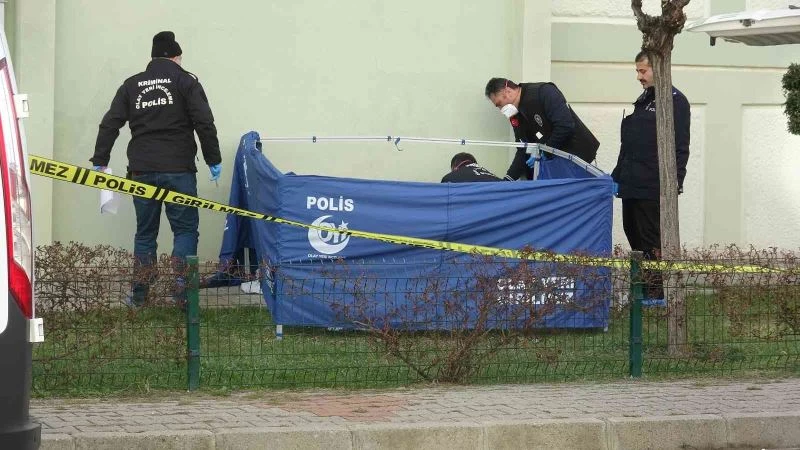 Cam silerken canından oldu
