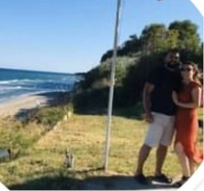 Bağcılar’da dehşet: Sokak ortasında komşusunu öldüren şahıs, evinde eşini de öldürdükten sonra intihar etti
